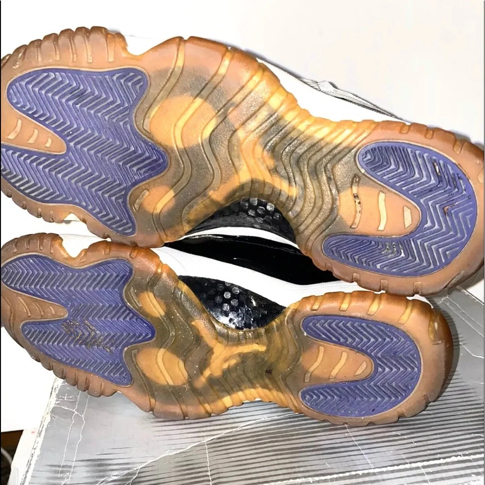 Authentic Jordan 11 Retro Concord 2000 Size 9.5 - Picture 6 of 8